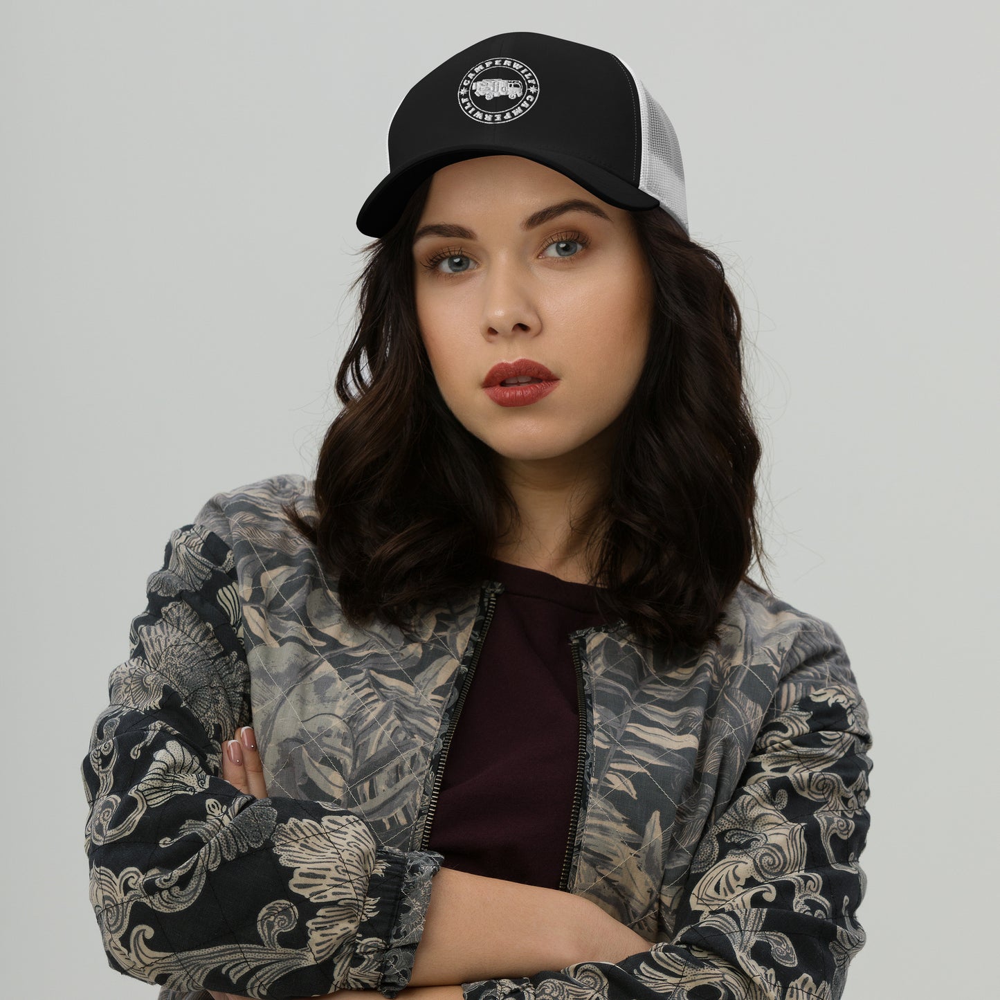 Gorra Camperwilf® – Rejilla Logo Blanco (10 Colores)