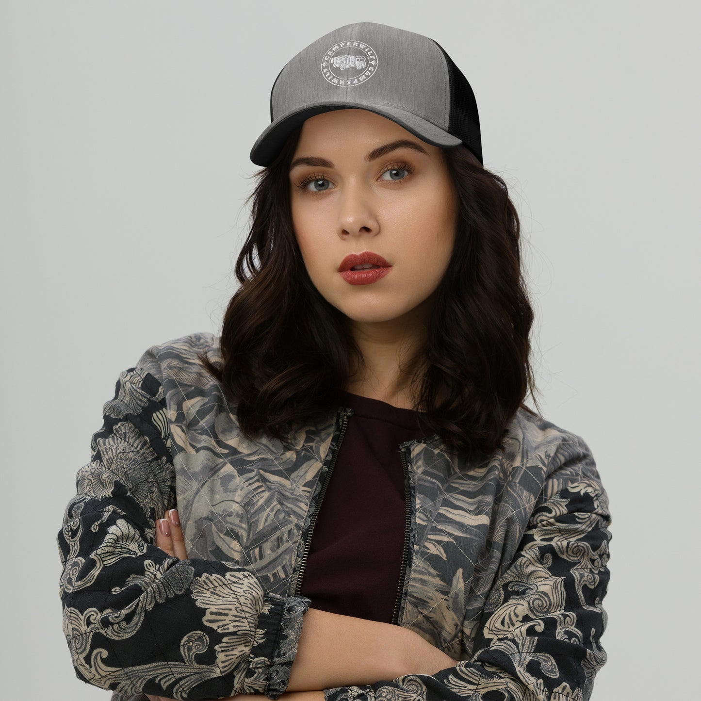 Gorra Camperwilf® – Rejilla Logo Blanco (10 Colores)