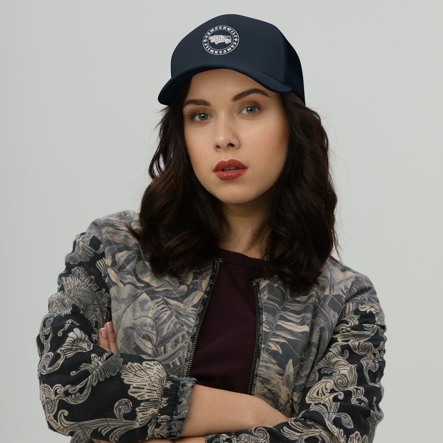 Gorra Camperwilf® – Rejilla Logo Blanco (10 Colores)