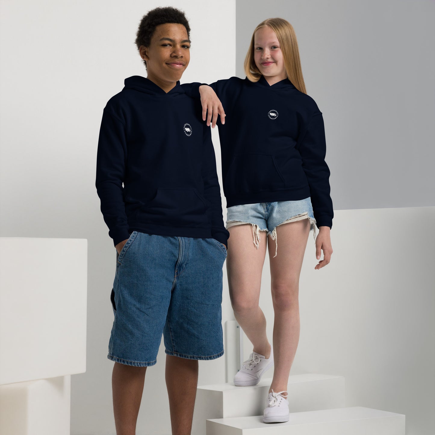 Sudadera con capucha niños Flecha blanca